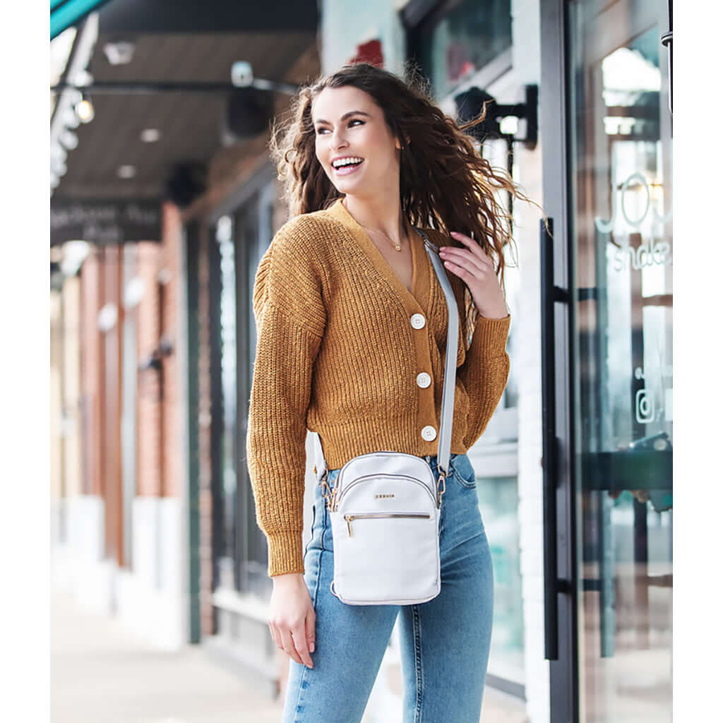 Kedzie : Roundtrip Convertible Sling Bag - Image 4