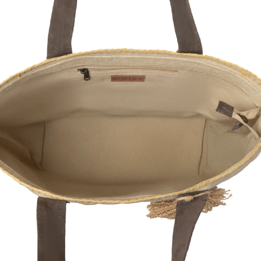 Myra Bag : Willow Wanderer Tote Bag in Prairie Dust - Image 4