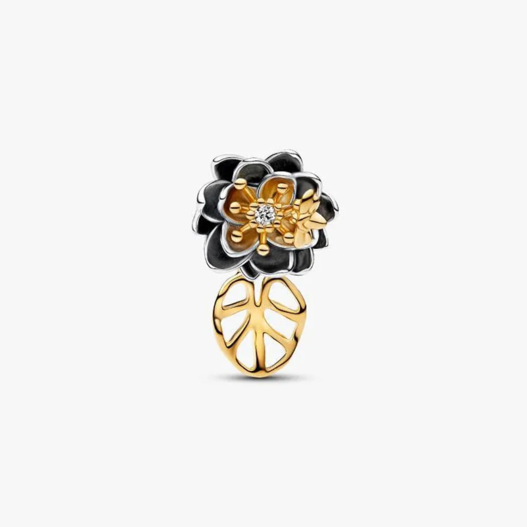 Pandora : Disney Princess Tiana Water Lily Lab-grown Diamond Charm