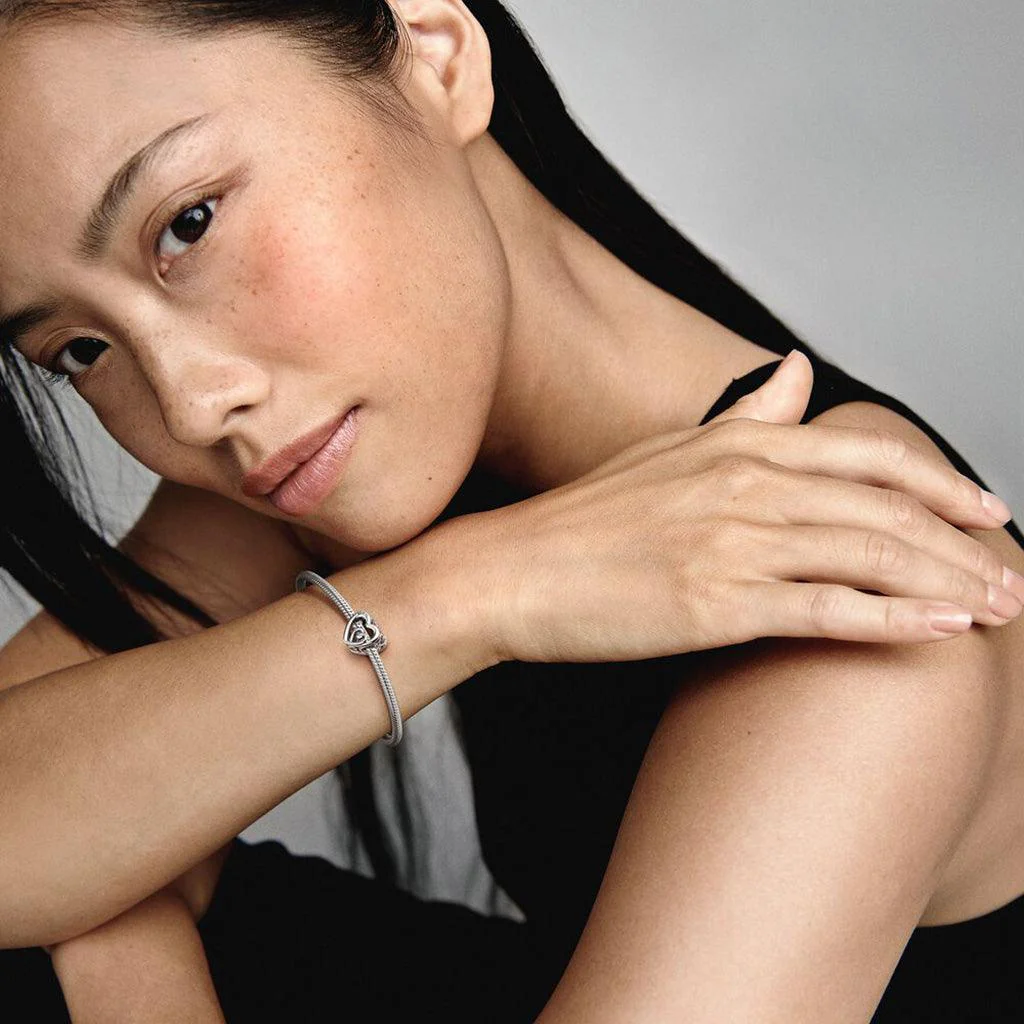 PANDORA : Entwined Infinite Hearts Charm - Image 6