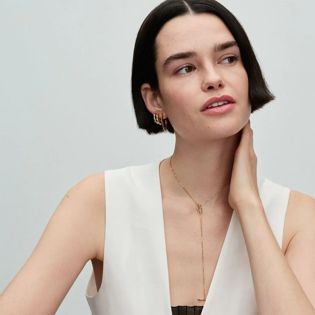 PANDORA : Organically V-shaped Open Hoop Earrings in Gold - Image 2