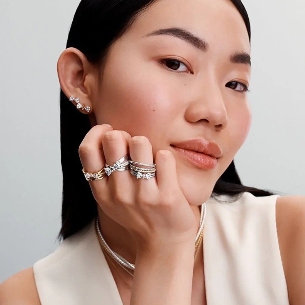 PANDORA : Sparkling Bow Stud Earrings - Image 3