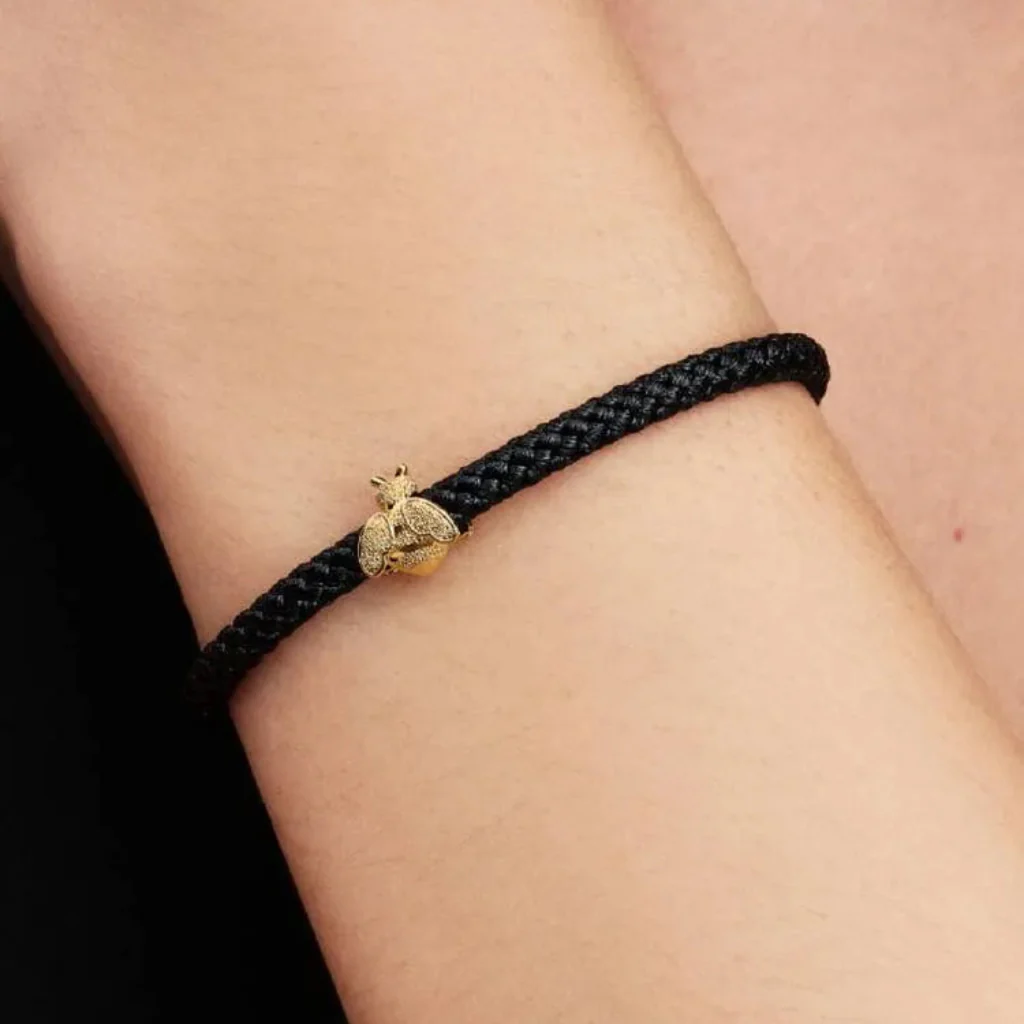 Pandora : Textured Bee Mini Charm - Image 4