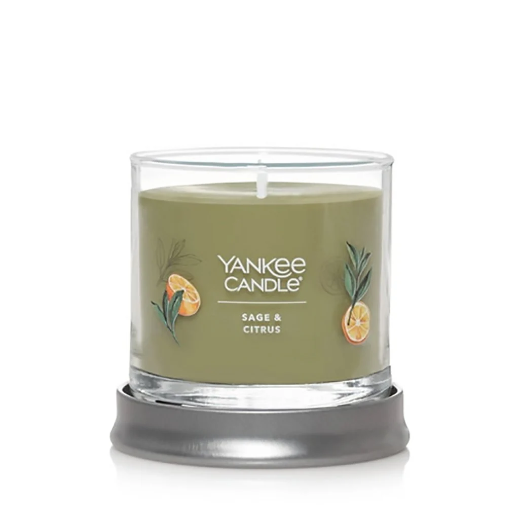 Yankee Candle : Signature Small Tumbler Candle in Sage & Citrus - Image 2